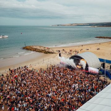 SandFest crowd 
