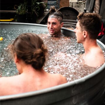 bath with ice